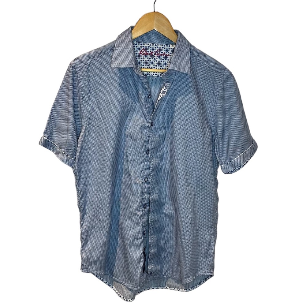 Robert Graham Classic Fit Button Up Top Size Medium